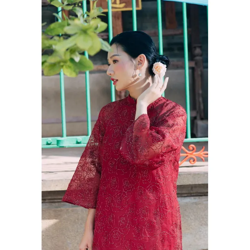 Áo dài Châu Đan - Kiểu dáng cách tân với tone đỏ 930965