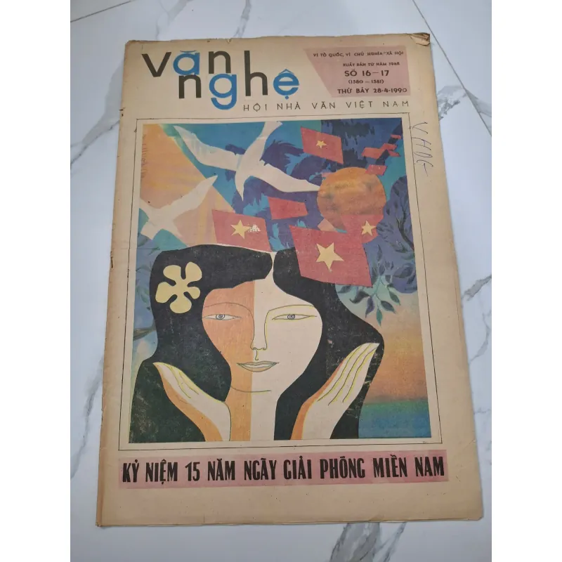 Báo Văn Nghệ số 16-17 (28/04/1990) - Hội Nhà văn Việt Nam - Tạp chí Văn học Nghệ thuật 799181
