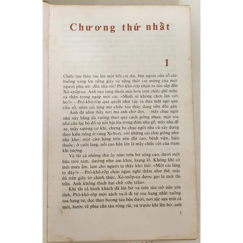 CÂU CHUYỆN VỀ ANH LÀ THẾ - nhà văn Nga Vil Lipatov 713097
