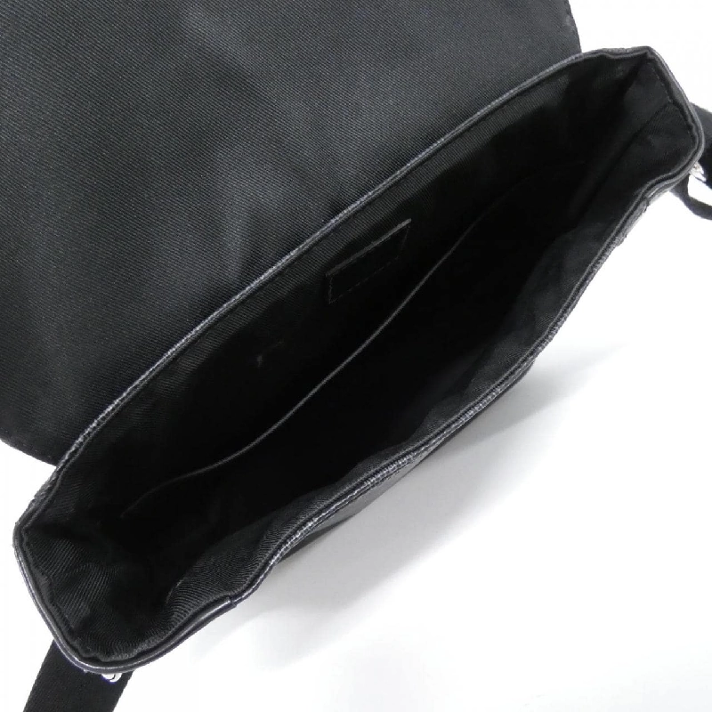 Túi đeo vai Louis Vuitton Damier Graphite District PM N41028 612632