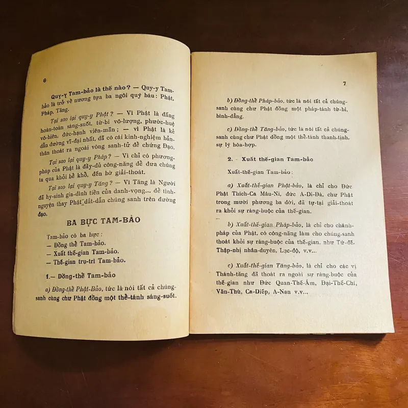 Tam quy và ngũ giới (năm 1972)  719639