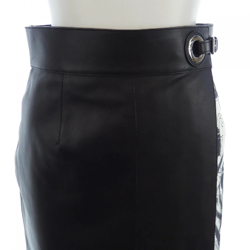 Váy HERMES CLIQUETIS TATTOO AQUARELLE 2E1308DZ 647285