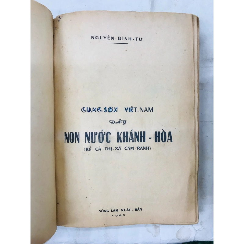 Non Nước Khánh Hoà - Nguyễn Đình Tư 127800