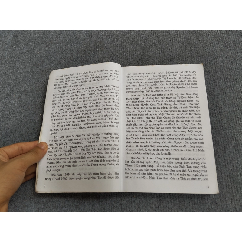 DÒNG XOÁY - TRẦN THỊ NHẬT TÂN 469847