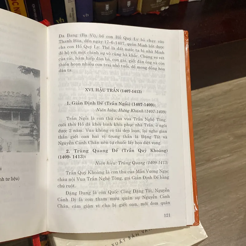 TÓM TẮT NIÊN BIỂU LỊCH SỬ VIỆT NAM, bản bìa cứng (XB 2004) 606522