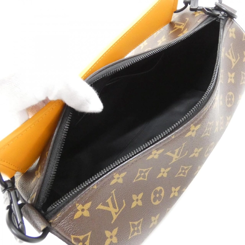 Túi xách vai Louis Vuitton Monogram Macassar Soft Polochon M46691 608476