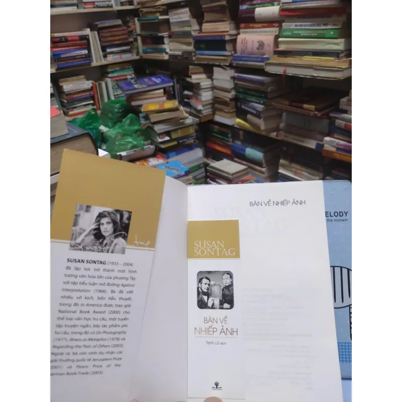 Sách: Bàn về Nhiếp ảnh Tác giả: Susan Sontag (A3) 597313