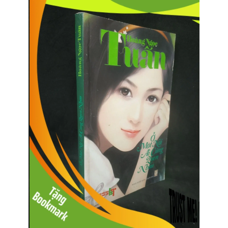 (TẶNG BOOKMARK) Ở một nơi ai cũng quen nhau mới 80% RBK1502 950235