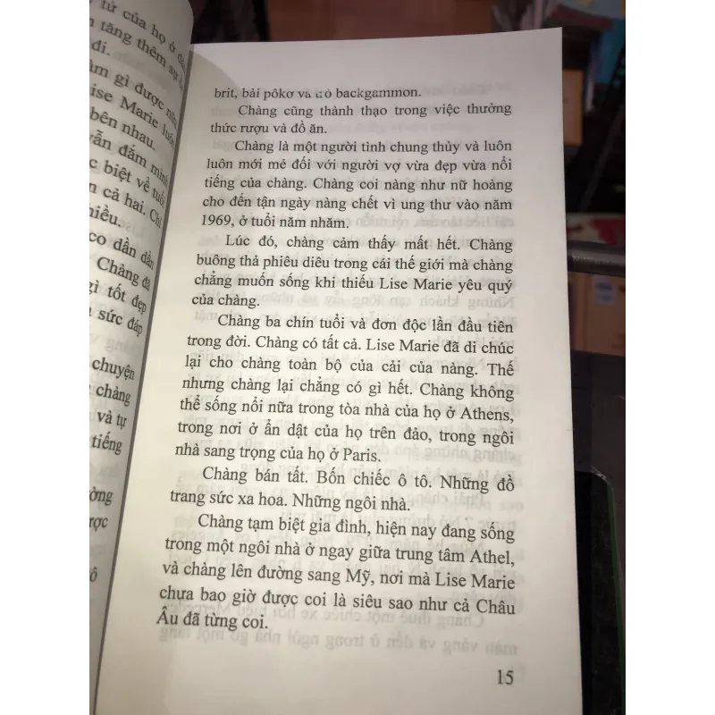 Lẳng lơ - Jackie Collins  1006349