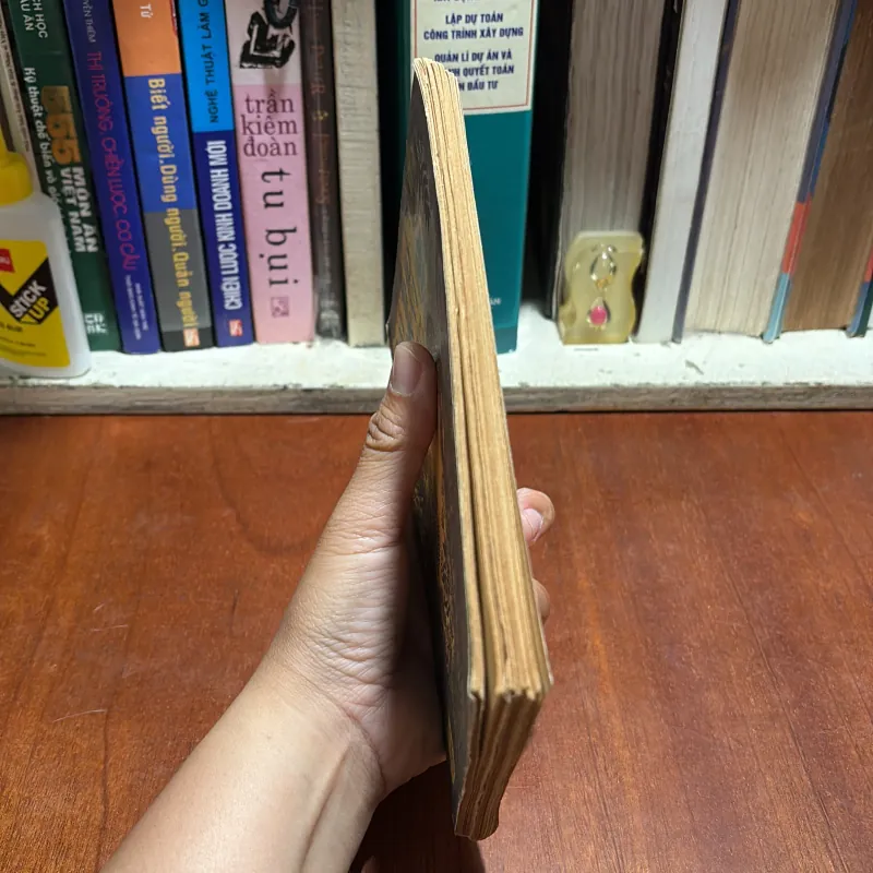 II Tựa sách: Bài Thơ Thôn Vĩ _ Thơ Viết Về Huế Trước 1945 - Nhiều tác giả nổi tiếng - 1987 433359