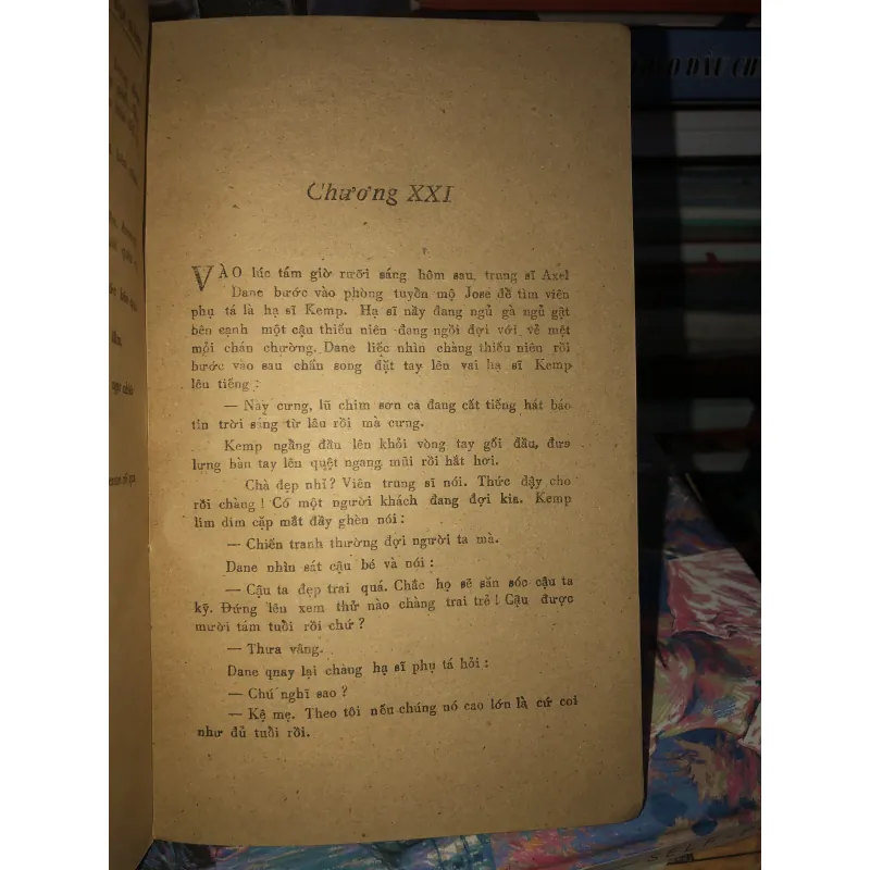 Phía đông vườn địa đàng - John Steinbeck 976188