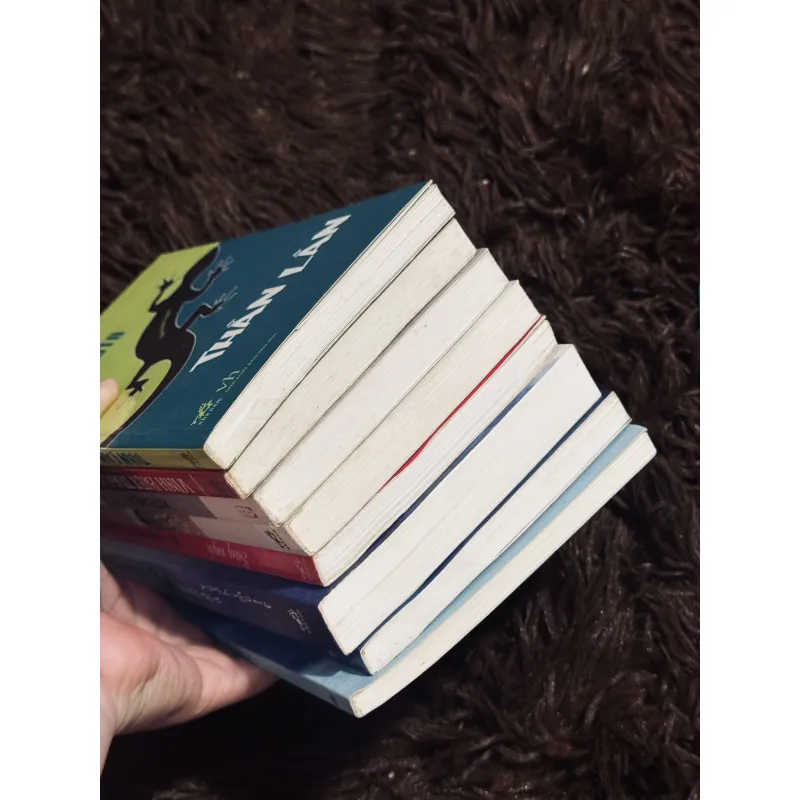 Combo 8 tác phẩm của Banana Yoshimoto 929332