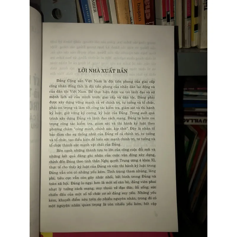 Kỷ luật của Đảng và thi hành kỷ luật trong Đảng ở các Đảng bộ tỉnh khu vực Bắc Trung Bộ… 711604
