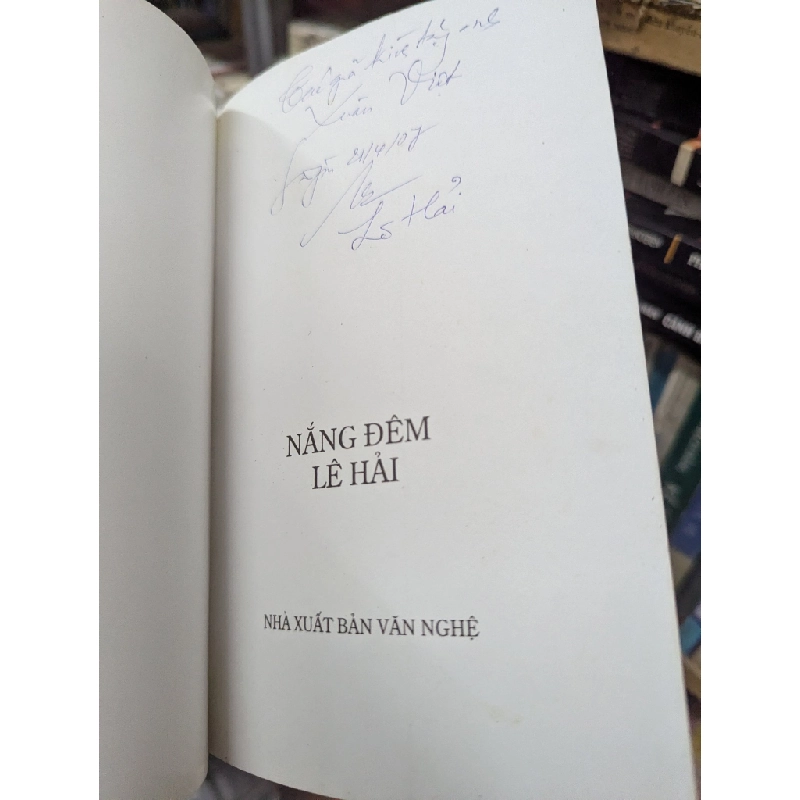 Nắng đêm - Lê Hải (có chữ ký tác giả) 469545