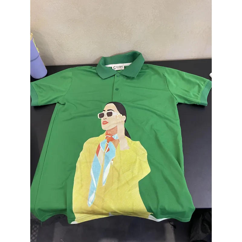 Áo thun nữ in hình người 1002796