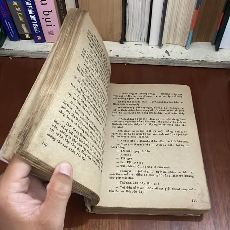 II Sách Xưa: Hai Mươi Năm Sau (Trọn Bộ 3 Cuốn) - ALÊCHXĂNG ĐUYMA - 1987 589109