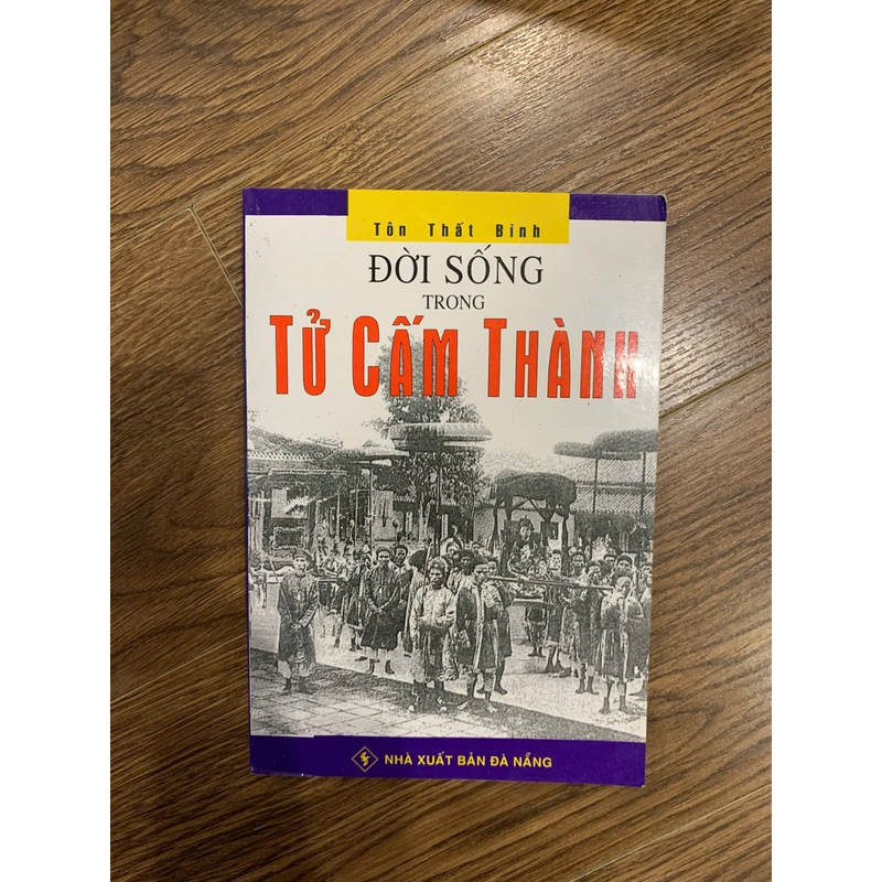 Sách lịch sử Đời sống trong tử cấm thành 246947