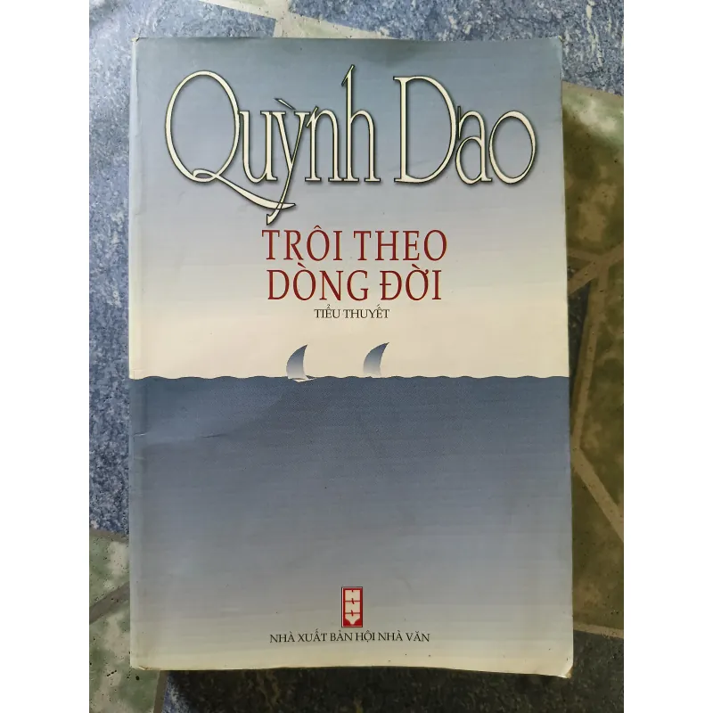 Quỳnh Dao - Trôi theo dòng đời 932630