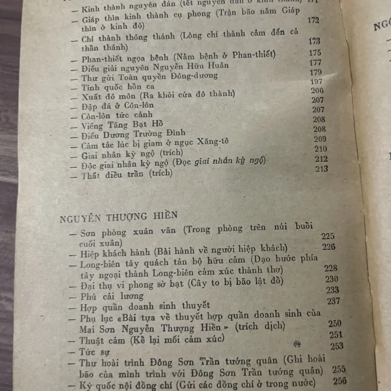 HỢP TUYỂN THƠ VĂN YÊU NƯỚC THƠ VĂN YÊU NƯỚC và CÁCH MẠNG ĐẦU THẾ KỶ XX 1900 - 1930 748023