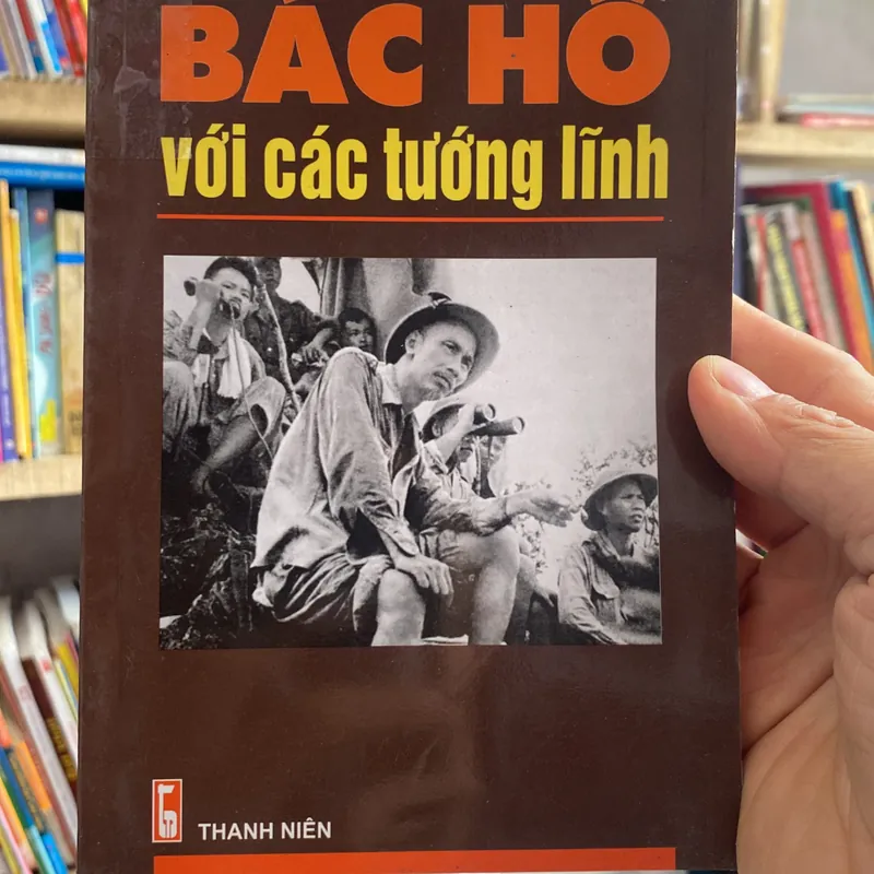 Bác Hồ với các tướng lĩnh  732628