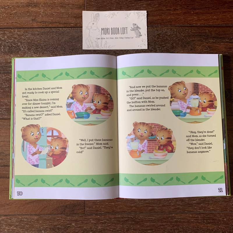 Sách ngoại văn Daniel Tiger’s 5-Minute Stories, Used, Bìa xốp 498050