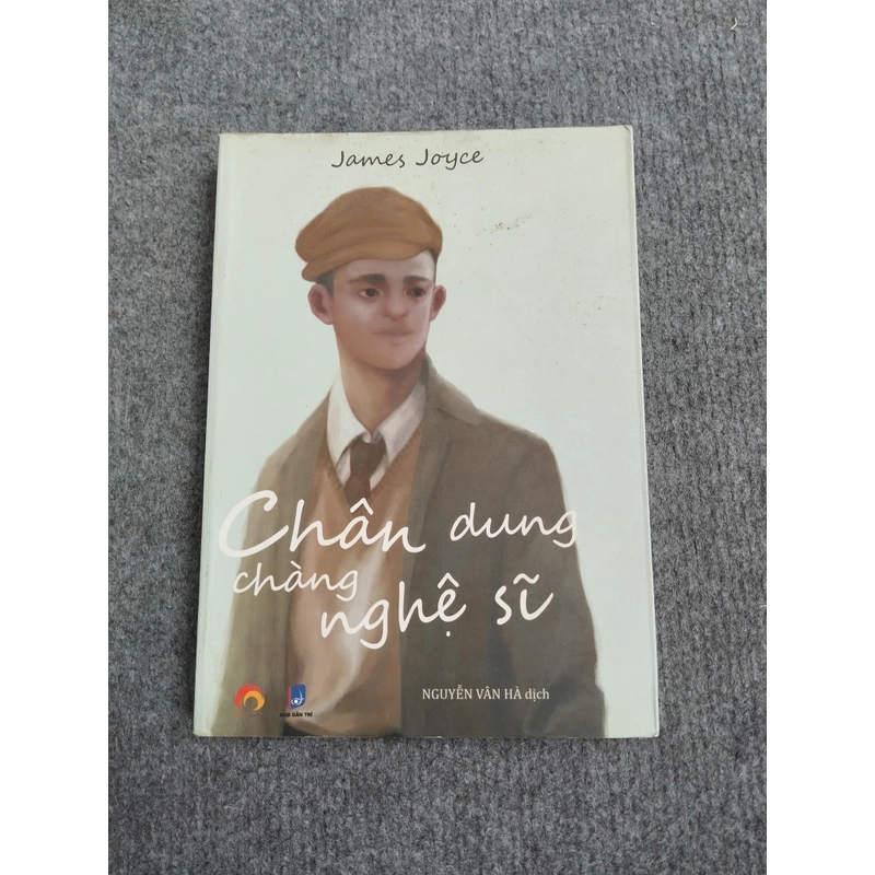 CHÂN DUNG CHÀNG NGHỆ SĨ - JAMES JOYCE 478679