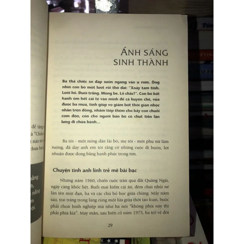 Nhắm Mắt Nhìn Sao - Tự Truyện Nhạc Sĩ Khiếm Thị Hà Chương 776914