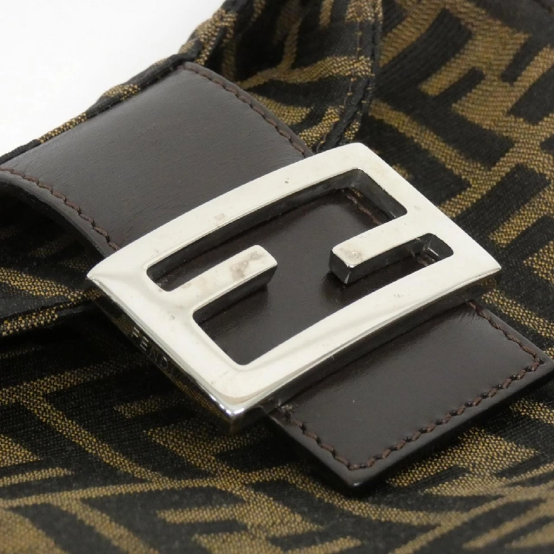 【Cổ điển】Túi xách vai Fendi 26426 612598
