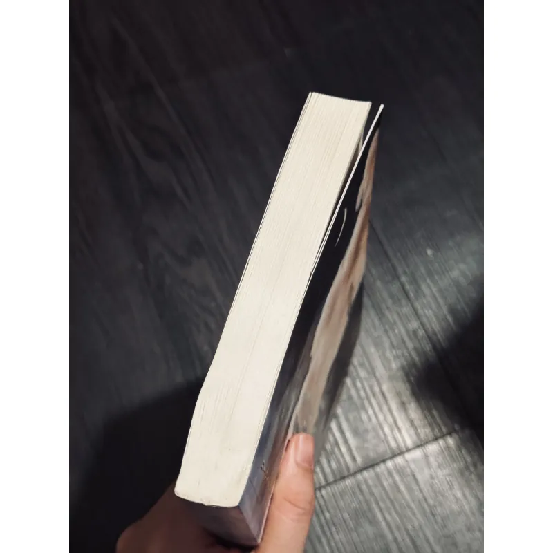 Ma nữ của Laplace 745409