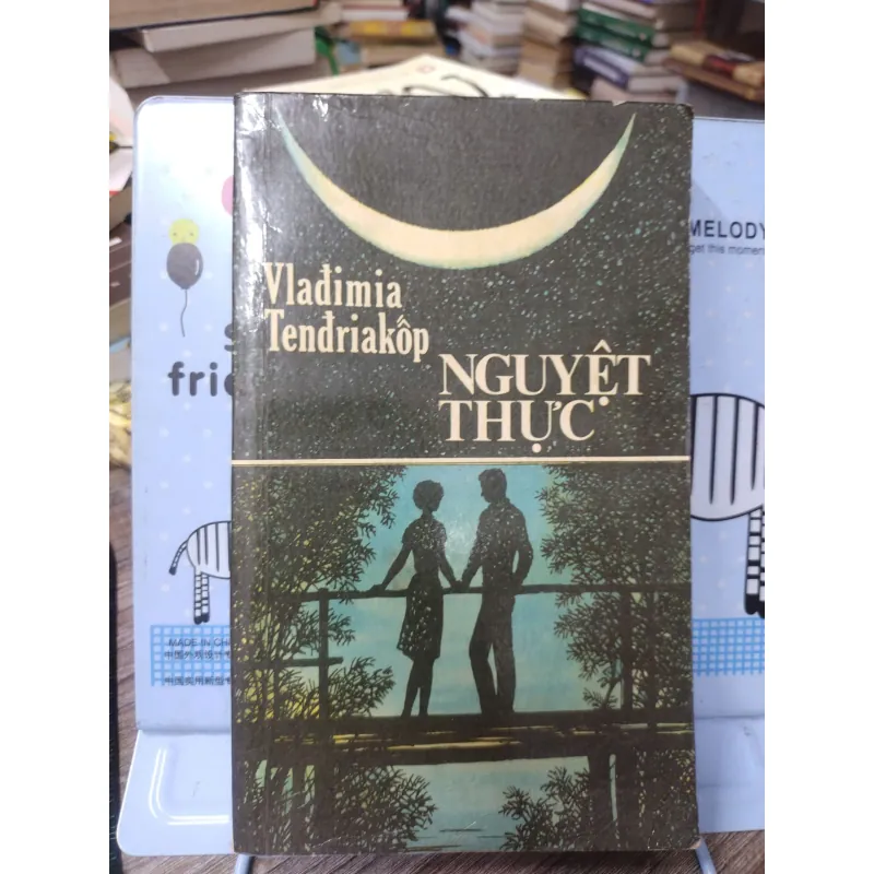 Sách: Nguyệt Thực - Tác giả: Vlađimia Tenđriakốp (A3) 598473