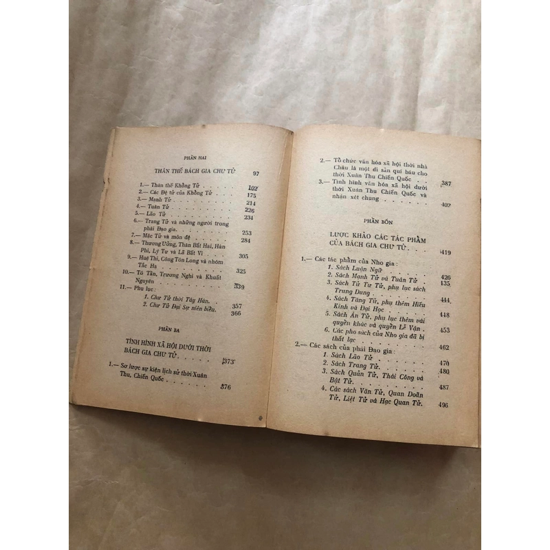 Lô sách Xuân Thu Chiến Quốc: Bách Gia Chu Tử và Khảo luận về thời đại Xuân Thu Chiến quốc 305903