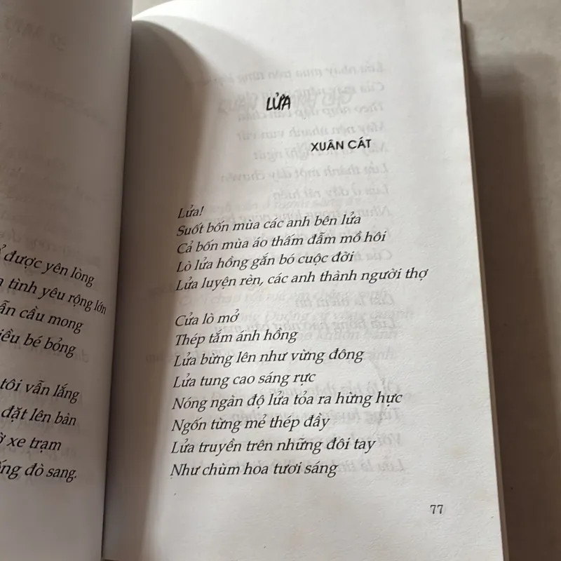 Lung linh hạt lửa 738513