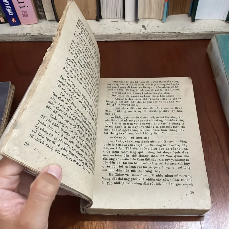 II Sách Xưa: Hai Mươi Năm Sau (Trọn Bộ 3 Cuốn) - ALÊCHXĂNG ĐUYMA - 1987 589109
