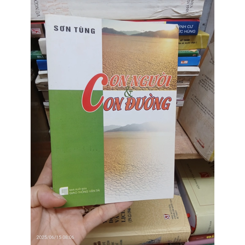 Con Người Và Còn Đường- Sơn Tùng 474134