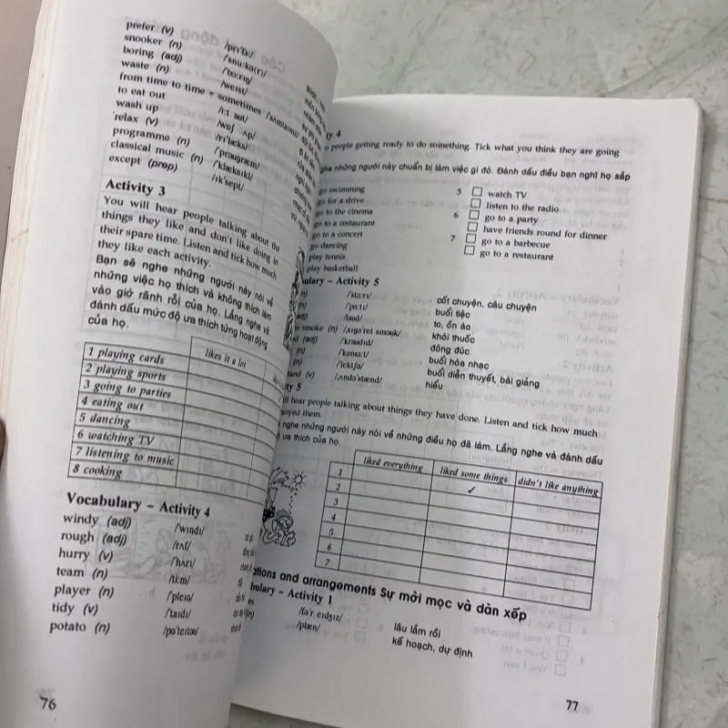 Bài tập luyện nghe Tiếng Anh - Listen Carefully 1005341