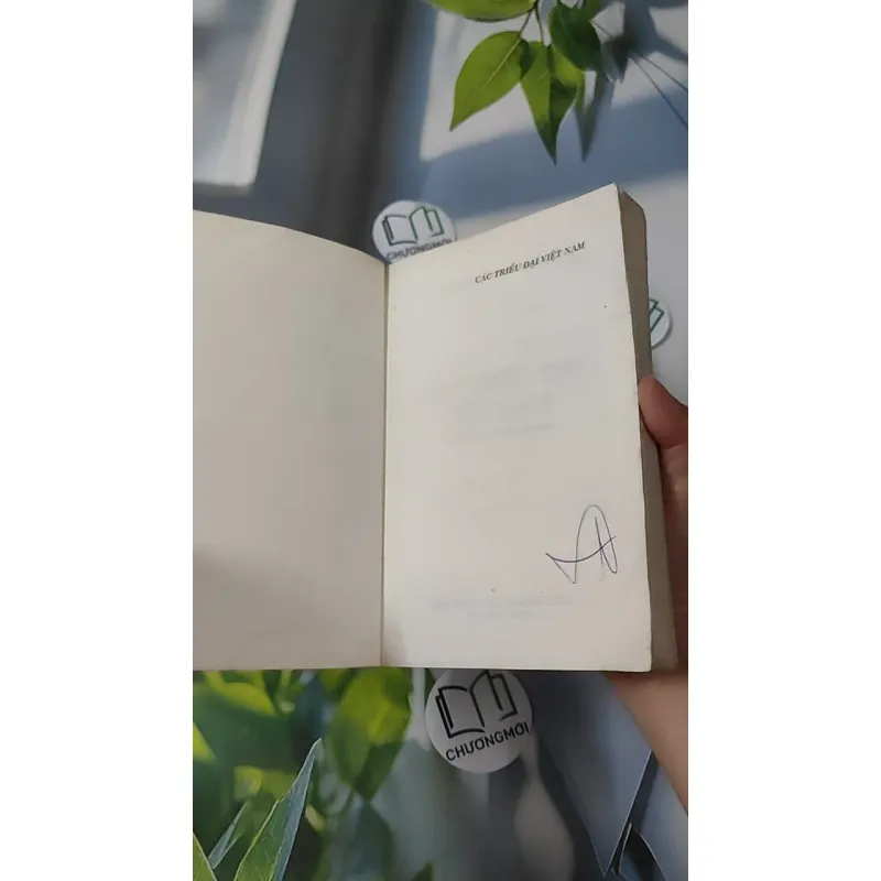 Các Triều Đại Việt Nam - Quỳnh Cư & Đỗ Đức Hùng 970265