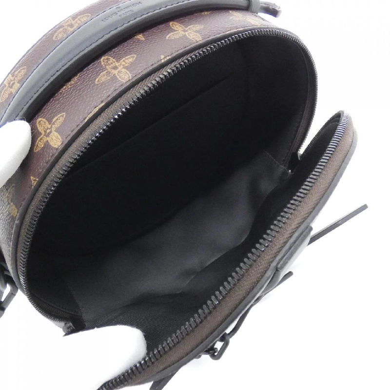 Túi xách vai Louis Vuitton Monogram (N°7) Wheel Box M59706 608978