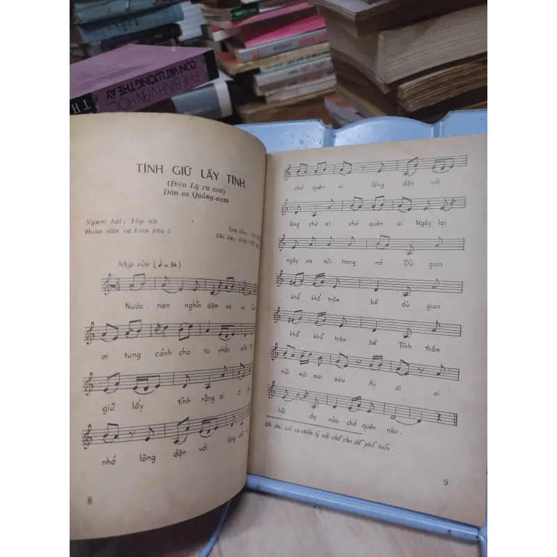 Sách: Dân ca Việt Nam (A1) 933530