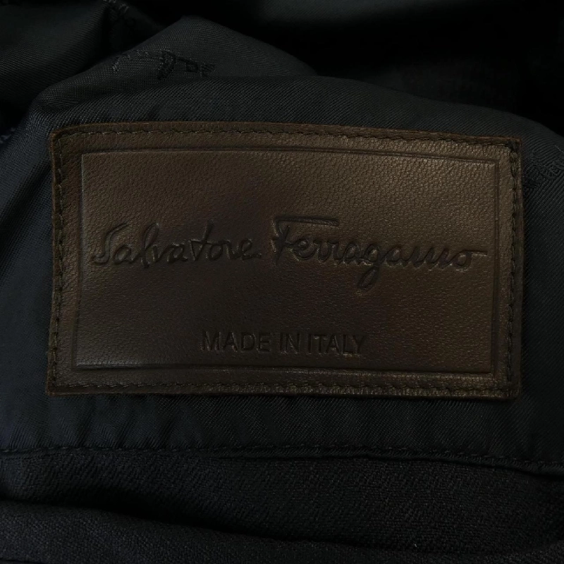 Áo khoác SALVATORE FERRAGAMO - Hàng hiệu Authentic 898032
