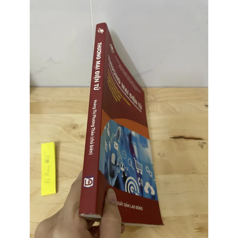 Thương mại điện tử  929693