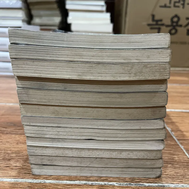 Những câu chuyện kỳ lạ của Darren Shan trọn bộ 12 tập 1031297