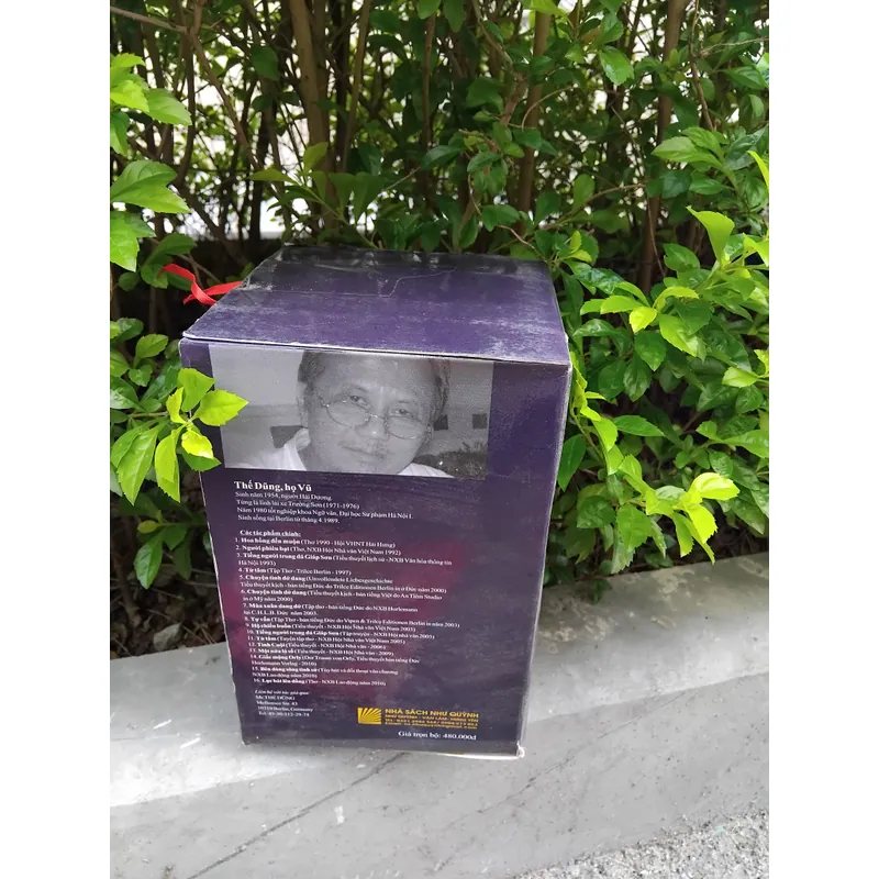 Tuyển tập tiểu thuyết và kịch của nhà văn Việt kiều Thế Dũng 704162