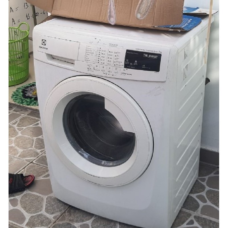 Máy giặt electrolux 7kg EWF80743 4174