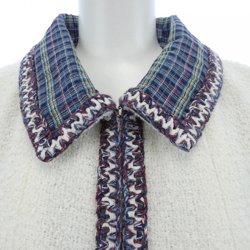 Áo khoác CHANEL P62693V45445 20C 633032