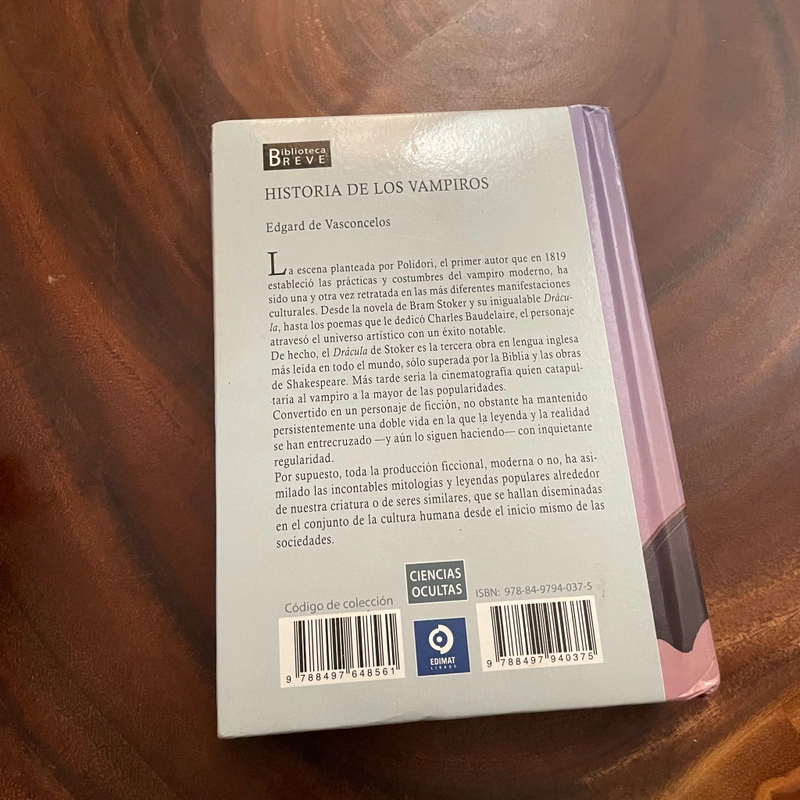 II Spanish Book: HISTORIA DE LOS VAMPIROS - Edgard de Vasconcelos - 2013  443026