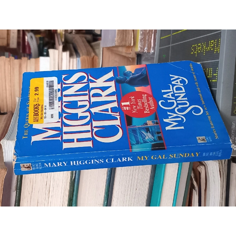 The Queen of Suspense MARY HIGGINS CLARK 697340