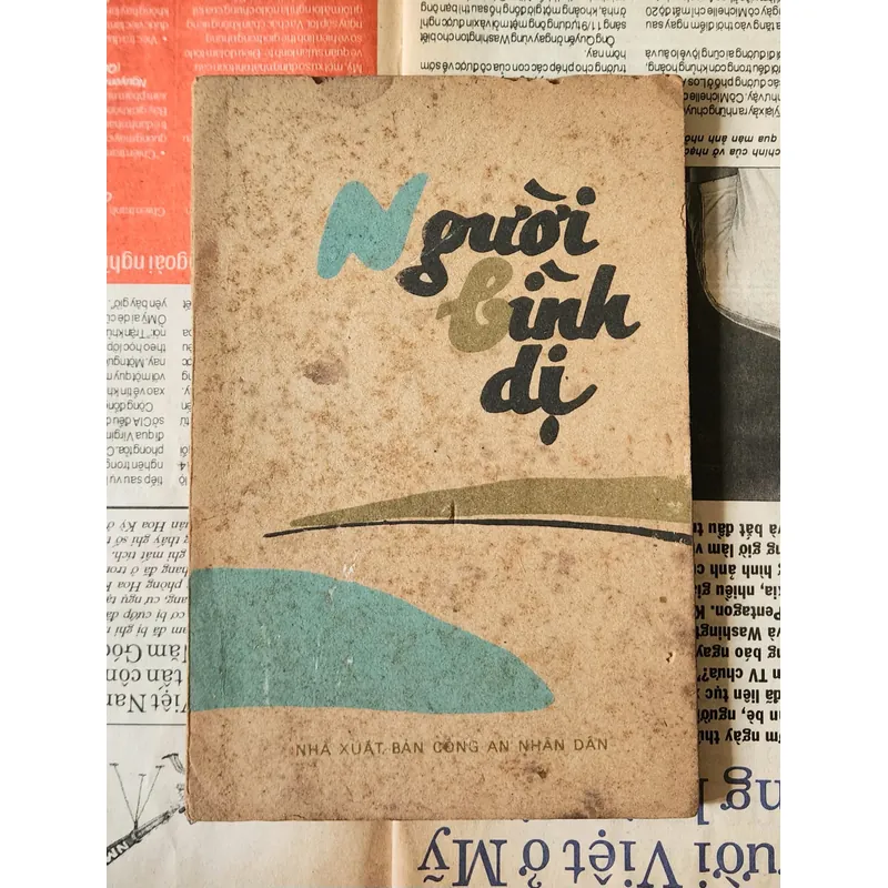 NGƯỜI BÌNH DỊ (NXB Công An Nhân Dân) 726790