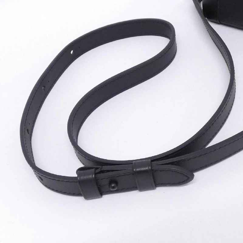 Túi xách đeo vai Louis Vuitton Trunk Monogram Vertikal Wearable Wallet M82070 613315