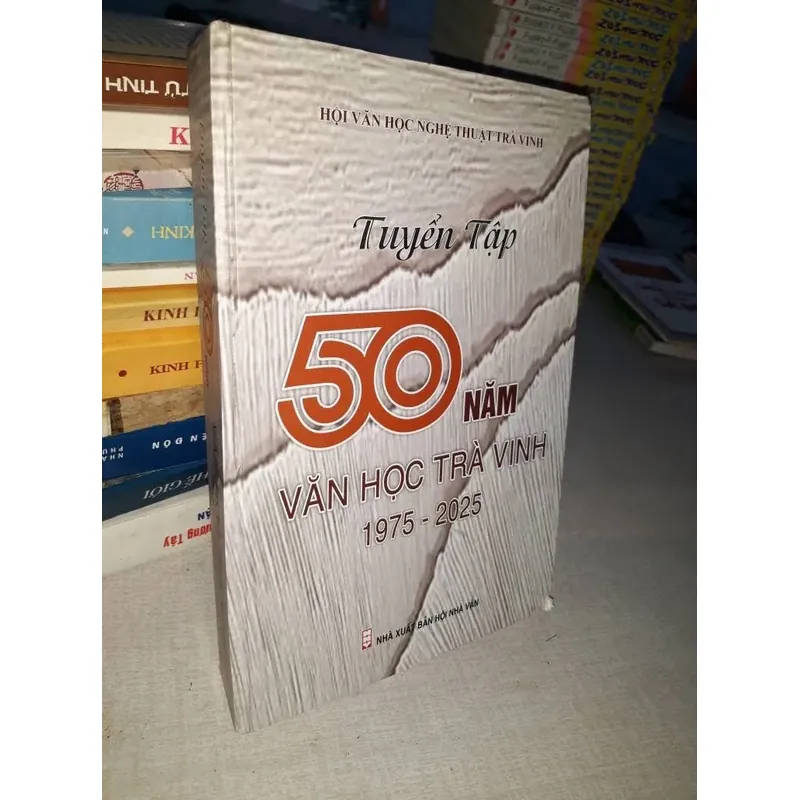 Tuyển tập 50 năm Văn học Trà Vinh 1975 - 2025 674882