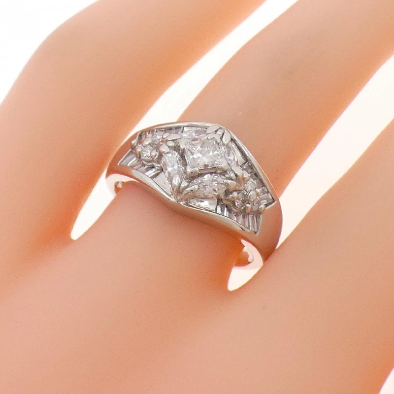 Nhẫn kim cương PT900 0.78CT - Hàng hiệu Authentic 849356